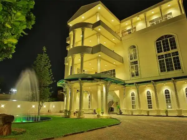 Grand Navro Hotel Of Srilanka